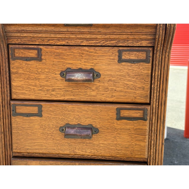 Wood Antique Five Drawer Oak and Brass File Cabinet Yawman & Frbe MFG Co. For Sale - Image 7 of 18
