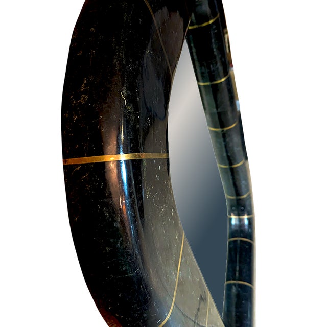 1980s Postmodern Tessellated Stone Wall Mirror Inlaid Brass Spokes Attrib. Maitland-Smith For Sale In Palm Springs - Image 6 of 10