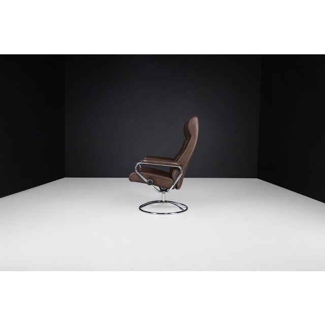 Vintage Scandinavian Leather Lounge Chair from Ekornes Stressless, 1980 For Sale - Image 4 of 13