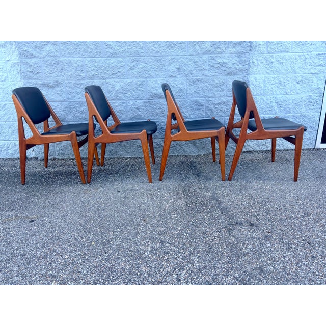 Mid Century Danish Ella Chairs in Teak Attributed to Arne Vodder for Vamo Sønderborg, 1960s, Set of 6 For Sale In Tampa - Image 6 of 12
