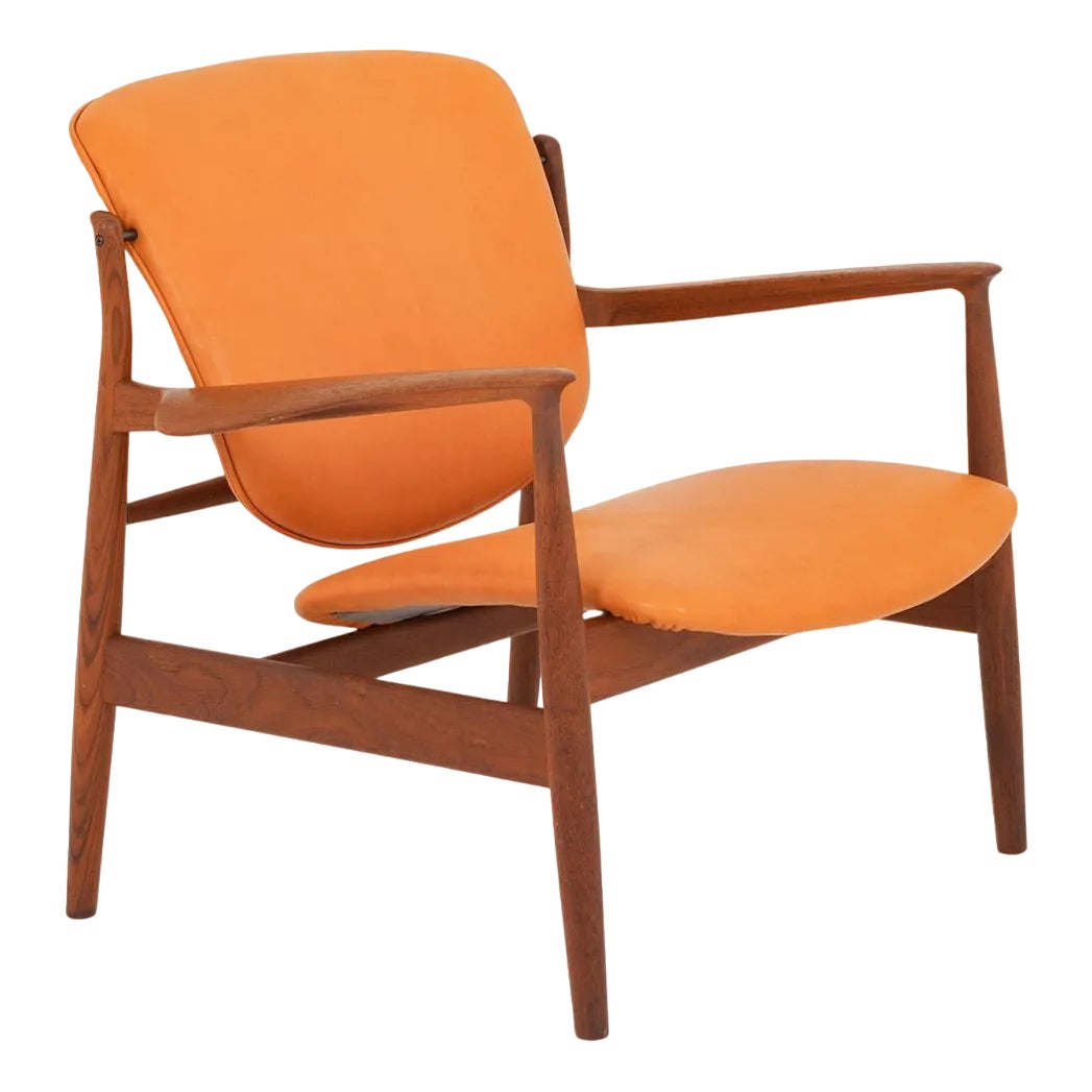Model FD 136 Lounge Chair in Cognac Leather and Teak by Finn Juhl