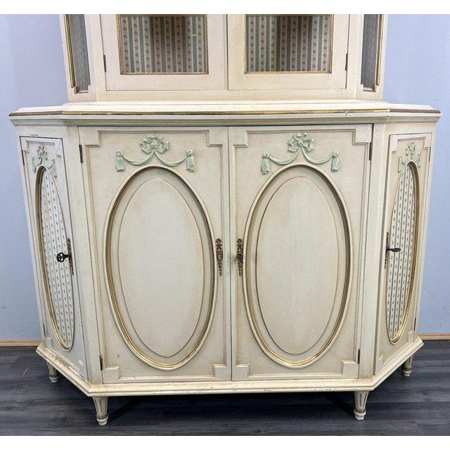 Vintage Display Cabinet in Wood For Sale - Image 16 of 18