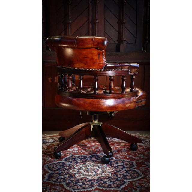Captain's Swivel Armchair in Leather by George Smith, 2010s For Sale - Image 13 of 18