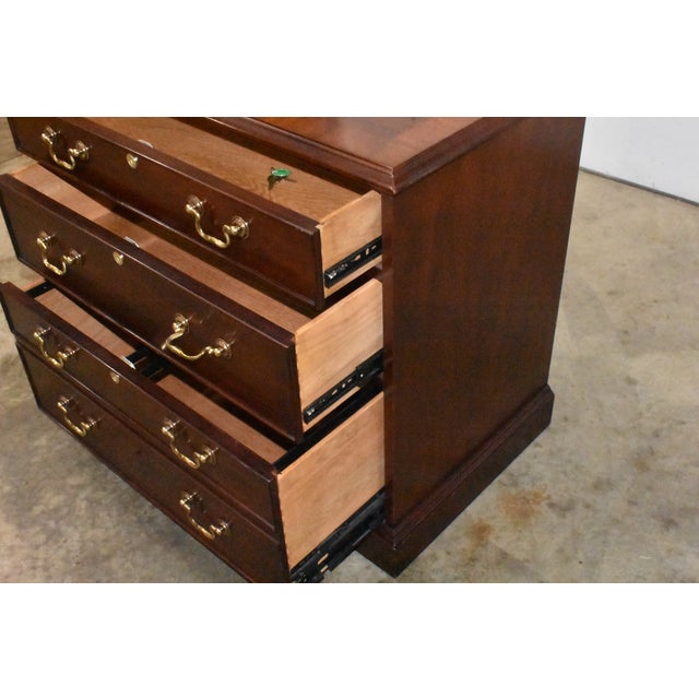 Henkel Harris Banded Mahogany 3 Drawer Filing Cabinet Credenza Hhcr33 For Sale - Image 12 of 16