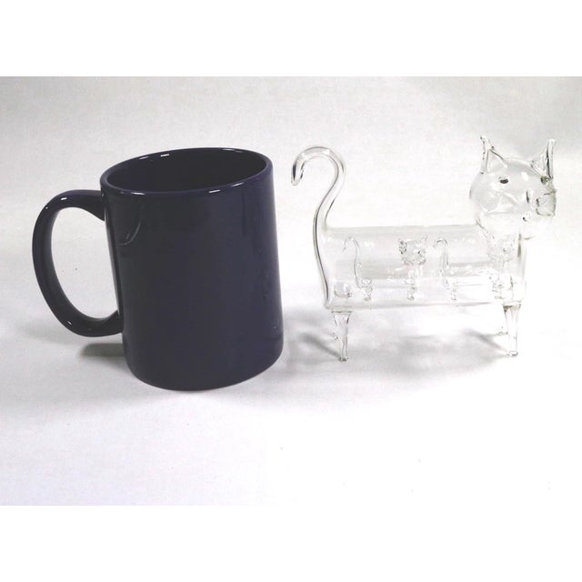Very cool art glass of a cat with 2 kittens inside. This is such a sweet piece of art that would be a wonderful gift (or...