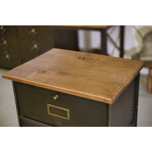 Industrial Ronéo 5-Door Filing Cabinet from Roneo, 1950s For Sale - Image 3 of 10