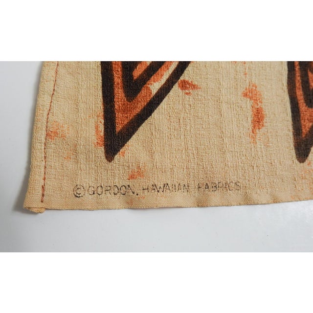 Mid 20th century terracotta and brown textured cotton tiki style block print fabric by Gordon Hawaiian Fabrics. Printed to...