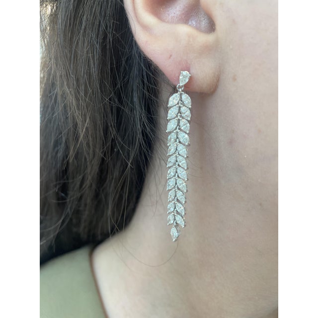 Contemporary Alexander Beverly Hills 5.32ct Diamond Leaf Earrings 18k White Gold, Pair For Sale - Image 3 of 3