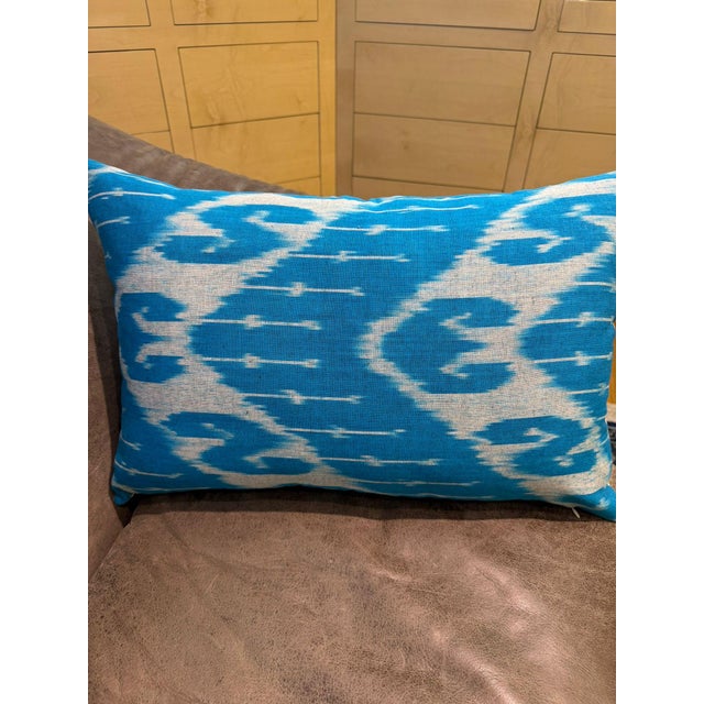 Traditional 1990s Wave Pattern Ikat Lumbar Pillow Cover For Sale - Image 3 of 13