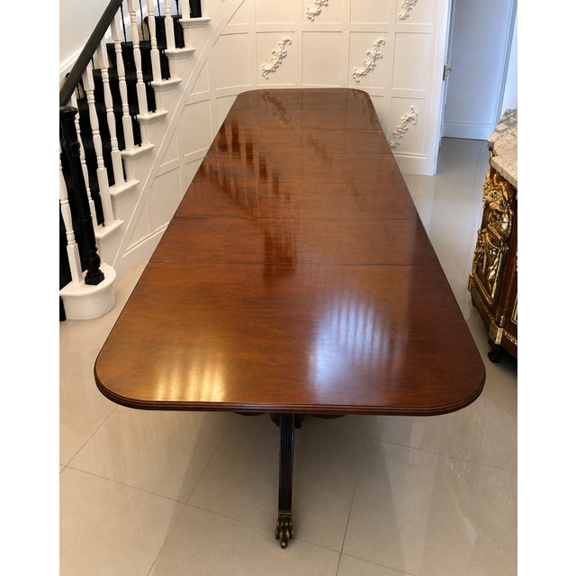 1920s Antique English Mahogany Banquet Dining Table 22/24 Seater 4 Pedestal 3 Leaves , 1920 For Sale - Image 5 of 13