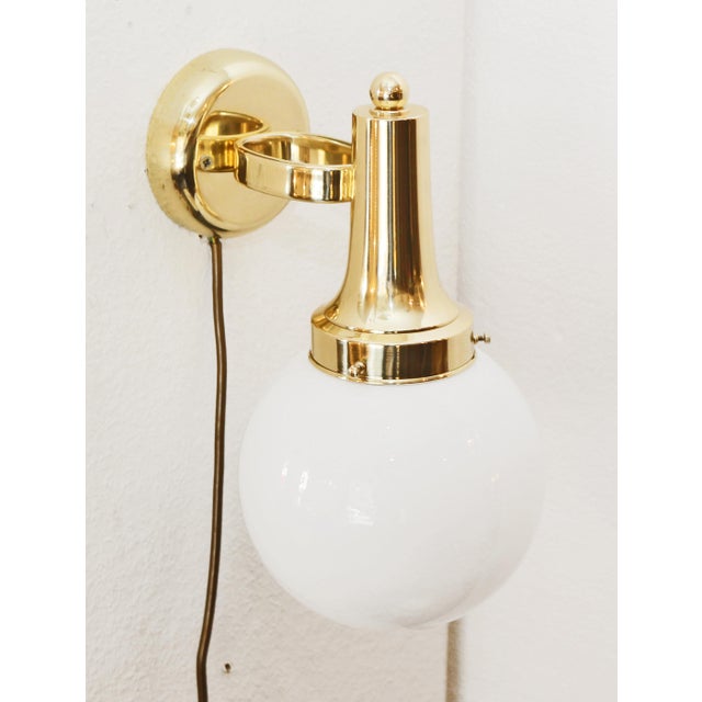 Vintage Art Deco Wall Lamp in Brass and Glass, 1920s For Sale - Image 10 of 10
