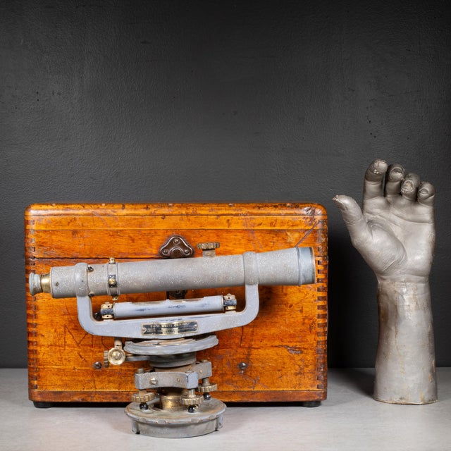 Vintage Transit Level Scope and Wooden Case c.1950 For Sale - Image 11 of 11