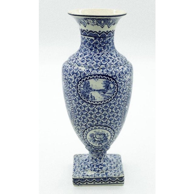 Mehlem Square Base Porcelain Vase by Franz Anton, 20th Century For Sale - Image 3 of 6