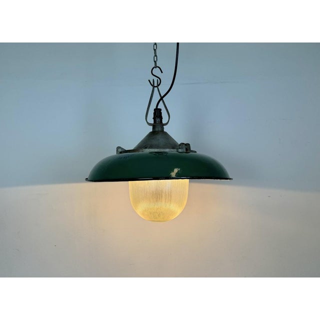 Industrial Green Enamel Factory Pendant Lamp in Cast Iron, 1960s For Sale - Image 14 of 16