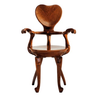 Calvet Armchair in Varnished Oak by Antoni Gaudí For Sale