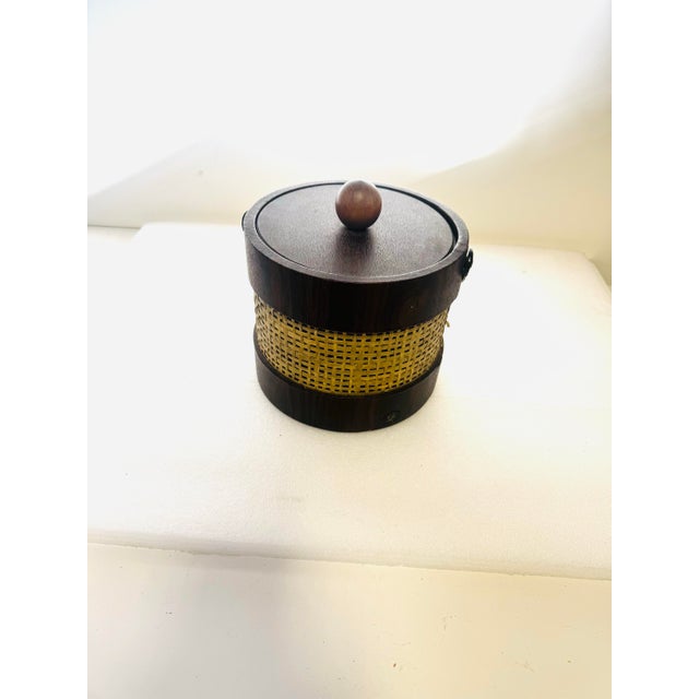 Mid 20th Century Vintage Mid-Century Modern Ice Bucket Faux Wood Grain Finish With a Rattan or Wicker Overlay. Made in Usa. For Sale - Image 5 of 11