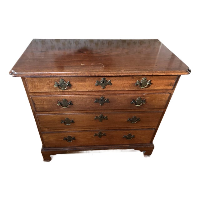 Late 18th Century Chippendale Walnut Dresser For Sale
