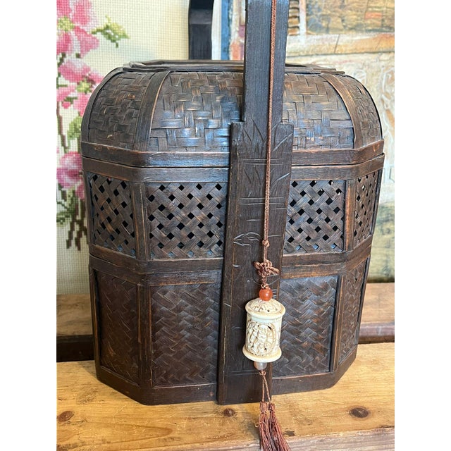 1970s Antique Chinese Carved Wicker and Bamboo Lunch Box Basket. For Sale - Image 5 of 8