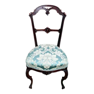 Late 19th Century French Belle Epoch Carved Mahogany Side Chair