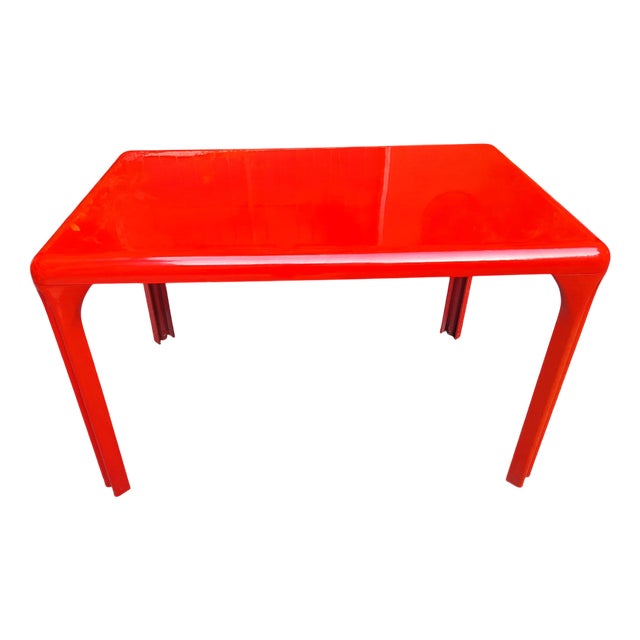 Vintage Stadio120 Table in Red Plastic by Vico Magistretti for Artemide, 1980s For Sale