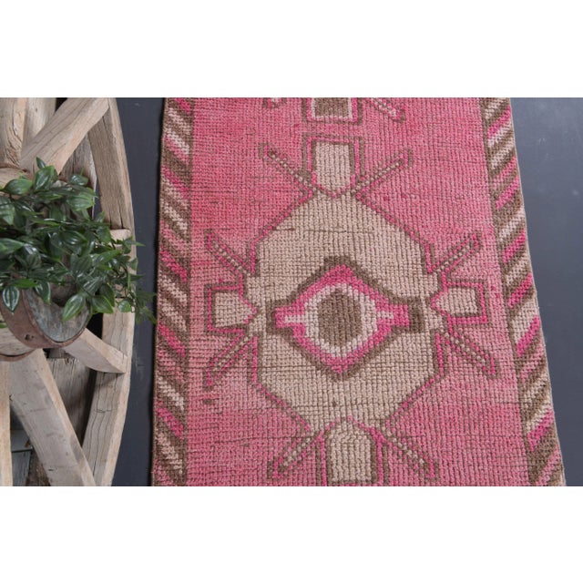 1970s Vintage Turkish Oushak Handmade Wool Cotton Pink Runner Rug For Sale - Image 5 of 9