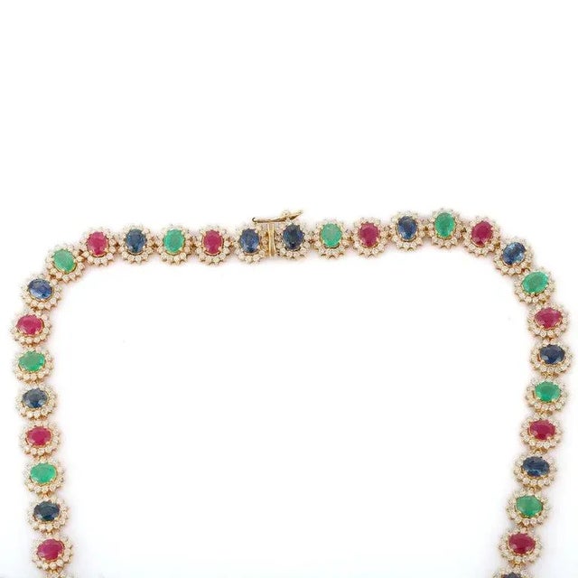 Green Certified Precious Gemstone Wedding Necklace With Diamonds in 18k Yellow Gold For Sale - Image 8 of 16