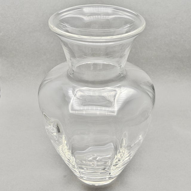1980s Vintage 1980’s Simon Pearce “Shelburne” Clear Hand Blown Glass Optic Vase For Sale - Image 5 of 8