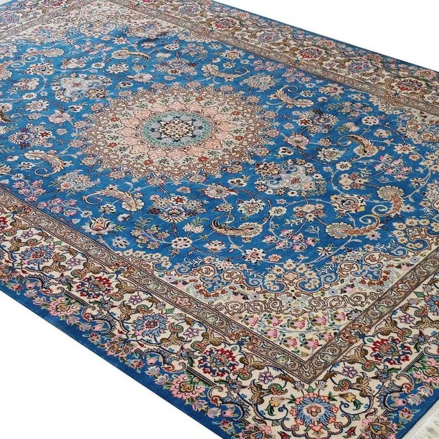 Hand-Knotted Nain Rug in Virgin Wool and Silk For Sale - Image 3 of 4