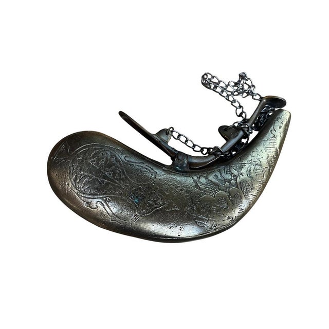 Inspired by 19th-century hunting traditions and Eastern craftsmanship. Evokes the style of Ottoman and Middle Eastern...