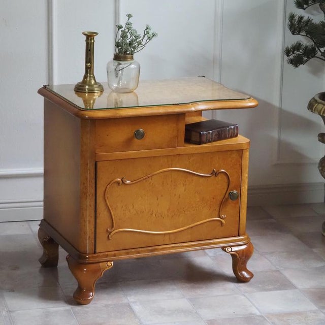 Louis XV Style Bedside Table in Birds-Eye Maple, 1950 For Sale - Image 6 of 7