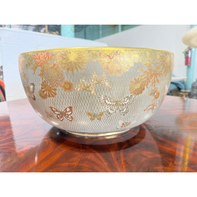 Apricot Museum Quality Japanese Gilt-Decorated Porcelain Bowl With Butterflies, Kyoto For Sale - Image 8 of 18