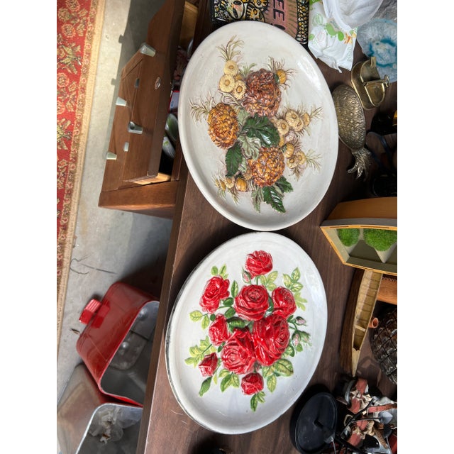 1970s Pair of Decorative Floral Ceramic Dishes For Sale - Image 5 of 5