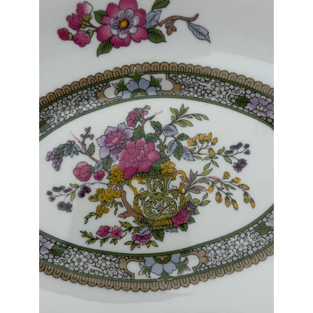Vintage Paragon "Tree of Kashmir" Bone China Gravy Boat & Underplate Set For Sale - Image 10 of 11
