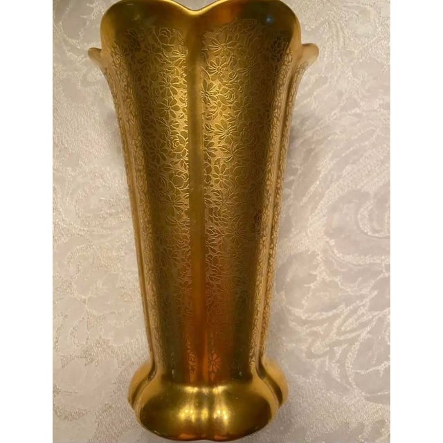 Pickard China Vintage Pickard China Gold-Encrusted Vase "Rose and Daisy" Pattern For Sale - Image 4 of 5