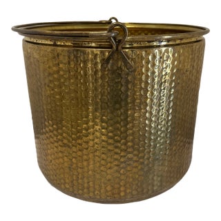 Mid 20th Century Decorative Crafts Inc Large Hammered Brass Pot Kettle With Brass Swing Handle For Sale