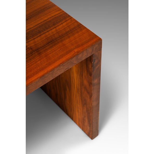 Substantial Handmade Minimalist MCM Custom-Made Studio / Gallery Bench in Walnut, Usa, C. 1980s For Sale - Image 12 of 18