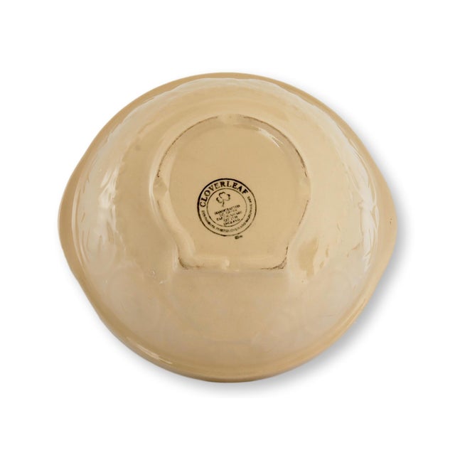 English English Cloverleaf Self-Tilting Mixing Bowl For Sale - Image 3 of 4
