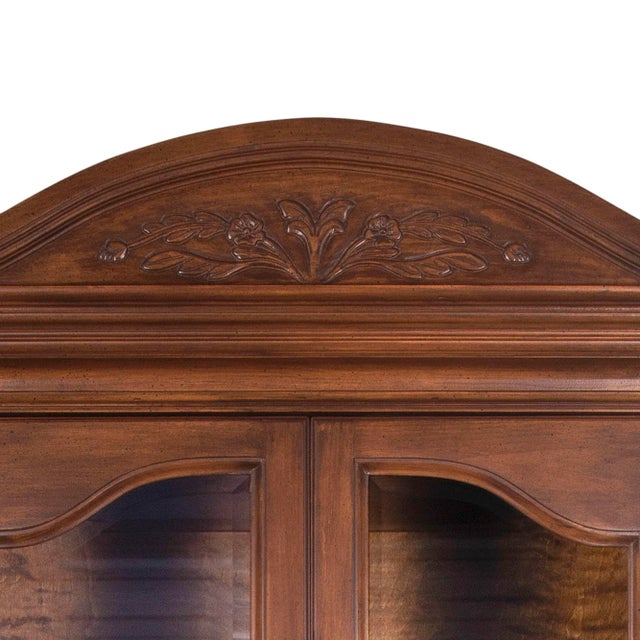 Traditional Late 20th Century Classical Style Sideboard With Hutch For Sale - Image 3 of 8