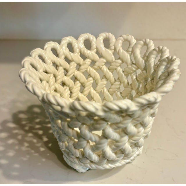 White 1960’s Trompe-L’oeil White Ceramic Rope Cache Pot For Sale - Image 8 of 10