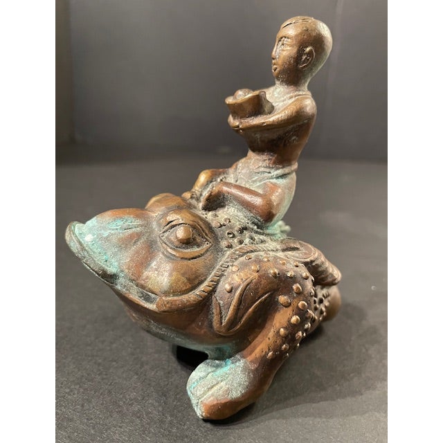 17th Century 17th/18th Century Bronze of Chinese Tao Diety Liu Hai Astride His Golden, 3-Legged Toad For Sale - Image 5 of 9