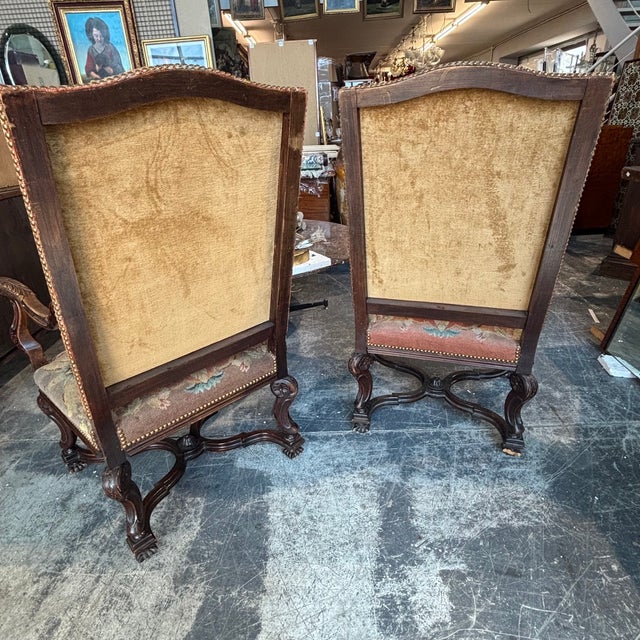 Antique Walnut Armchairs Upholstered with Aubusson, France, 1700, Set of 2 For Sale - Image 9 of 18