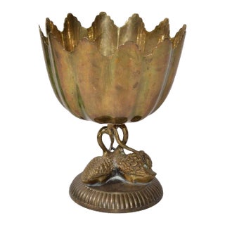 1930 Victorian Heavy Bronze 2 Swans Pedestal Bowl Antique Patina Handmade India For Sale