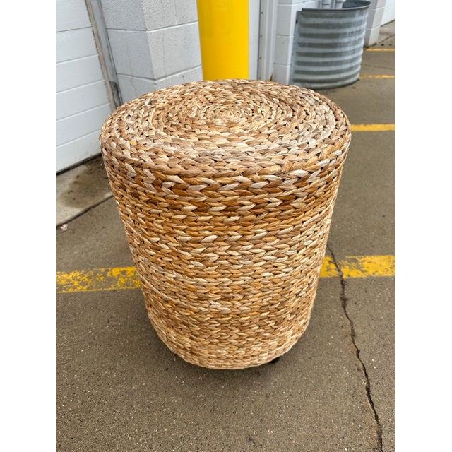 Pottery Barn round side table from the SEAGRASS COLLECTION. Measures 19” x 19” x 25” h. Circa 2000’s Made in Indonesia ....