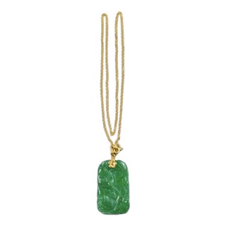24k Gold Necklace With Green Carved Glass Pendant For Sale