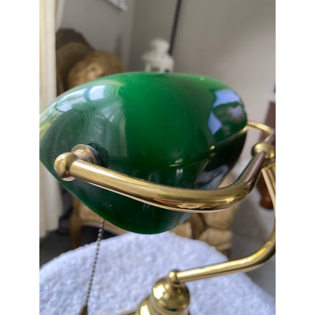 Vintage Green Glass Banker’s Desk Lamp, Brass Finish, Adjustable Arm, Classic Library Table Lamp, Mid-Century Traditional Style For Sale In Naples, FL - Image 6 of 12