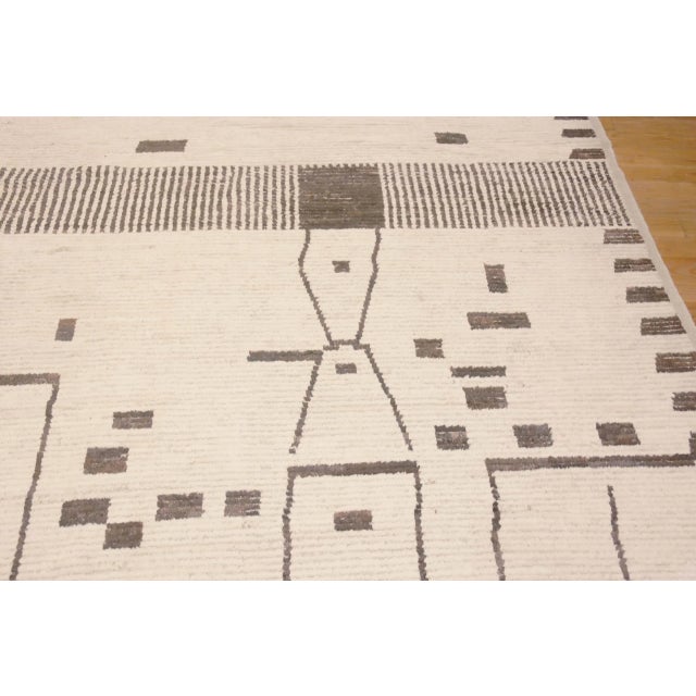 Ivory Nazmiyal Collection Oversized Tribal Modern Rug For Sale - Image 8 of 8