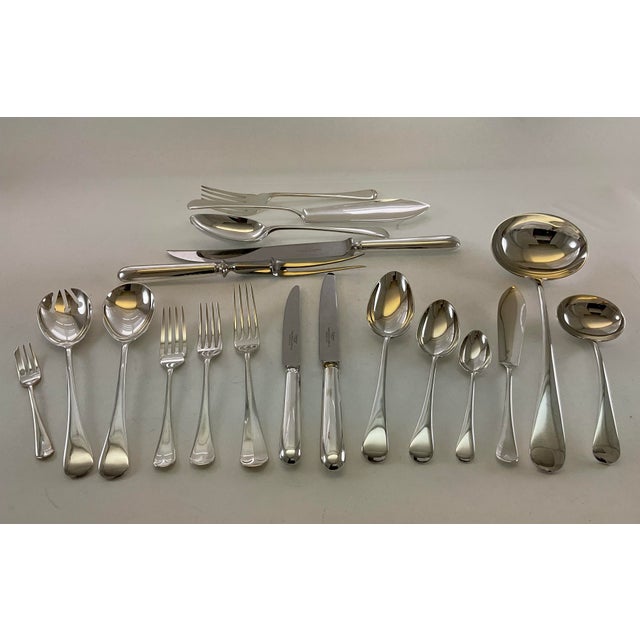 New 1980s Complete European Cutlery Set for 12, Including Fish Eaters & Serving Pieces 129 Pieces. Old English For Sale - Image 13 of 17