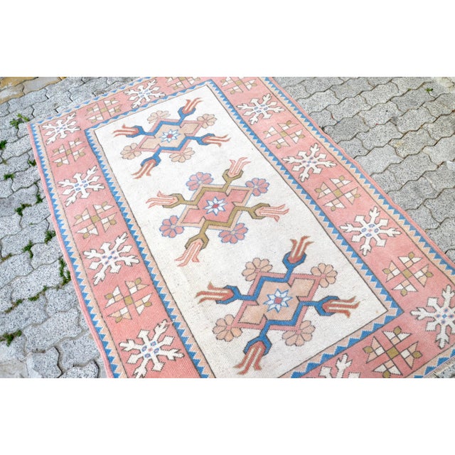 1960s Vintage Tribal Anatolian Oushak Rug For Sale - Image 4 of 11