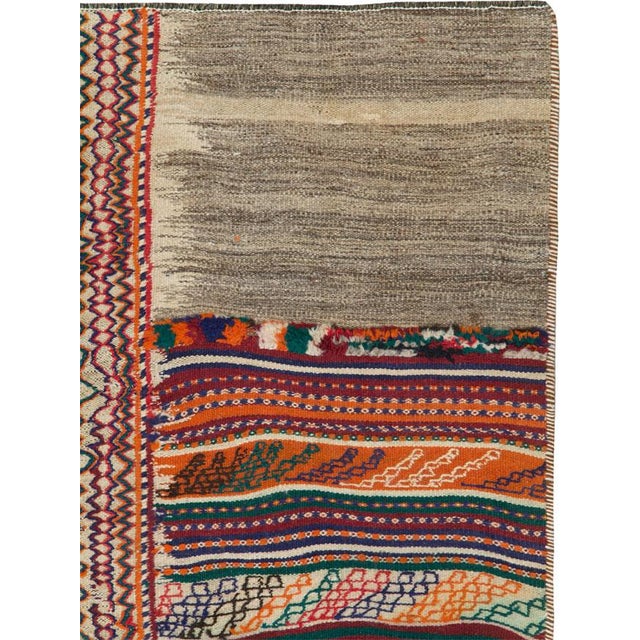 Tribal Galerie Shabab Collection Mid-20th Century Persian Flatweave Kilim Rug For Sale - Image 3 of 10