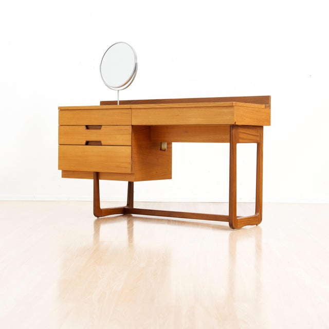 Small Mid Century Teak Desk Vanity by Gunther Hoffstead for Uniflex For Sale In Los Angeles - Image 6 of 10